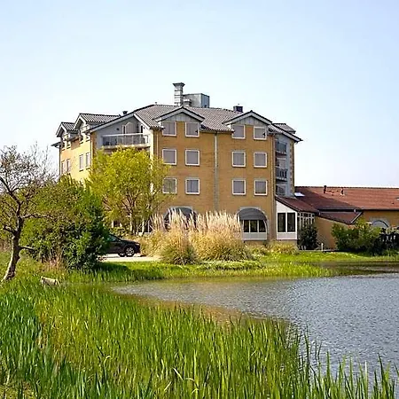 Отель Greenside Texel Де-Коог